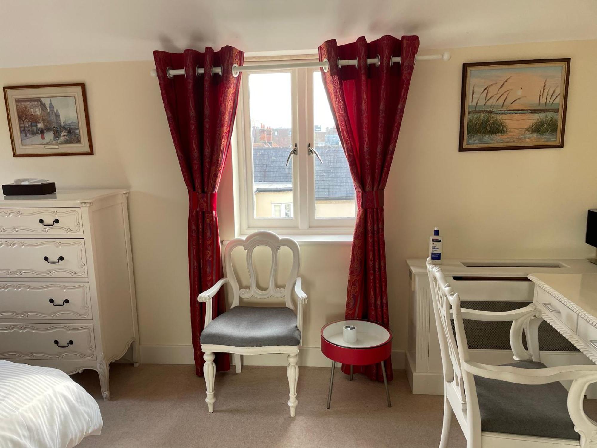 Top Floor En-Suite Double Bedrooms With Great View Of Windsor Castle & Free Parking מראה חיצוני תמונה