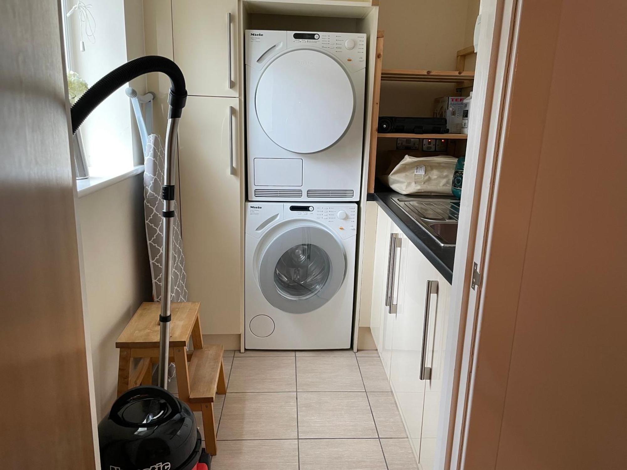Top Floor En-Suite Double Bedrooms With Great View Of Windsor Castle & Free Parking מראה חיצוני תמונה