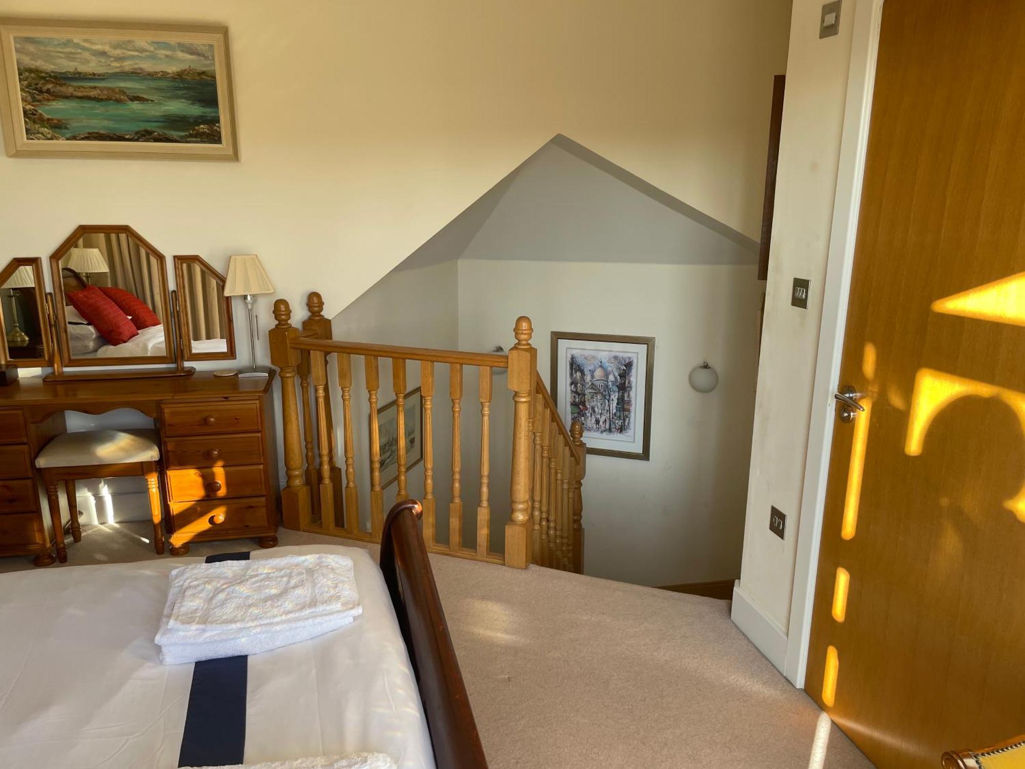 Top Floor En-Suite Double Bedrooms With Great View Of Windsor Castle & Free Parking מראה חיצוני תמונה
